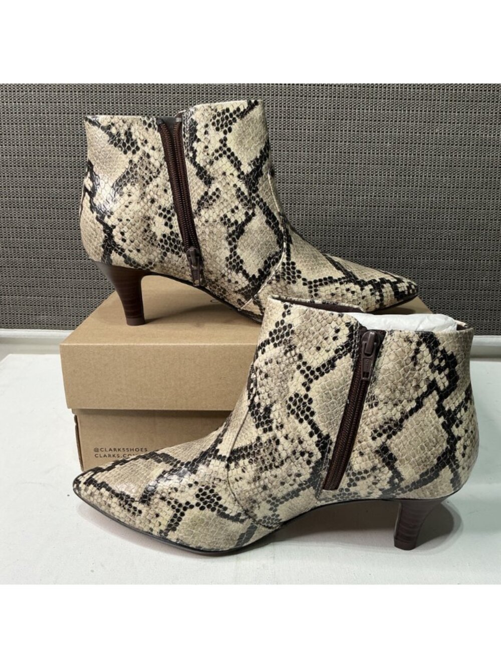 Clarks Collection Heeled Booties Linvale Judith Taupe Snake NEW 7 W - Picture 2 of 6